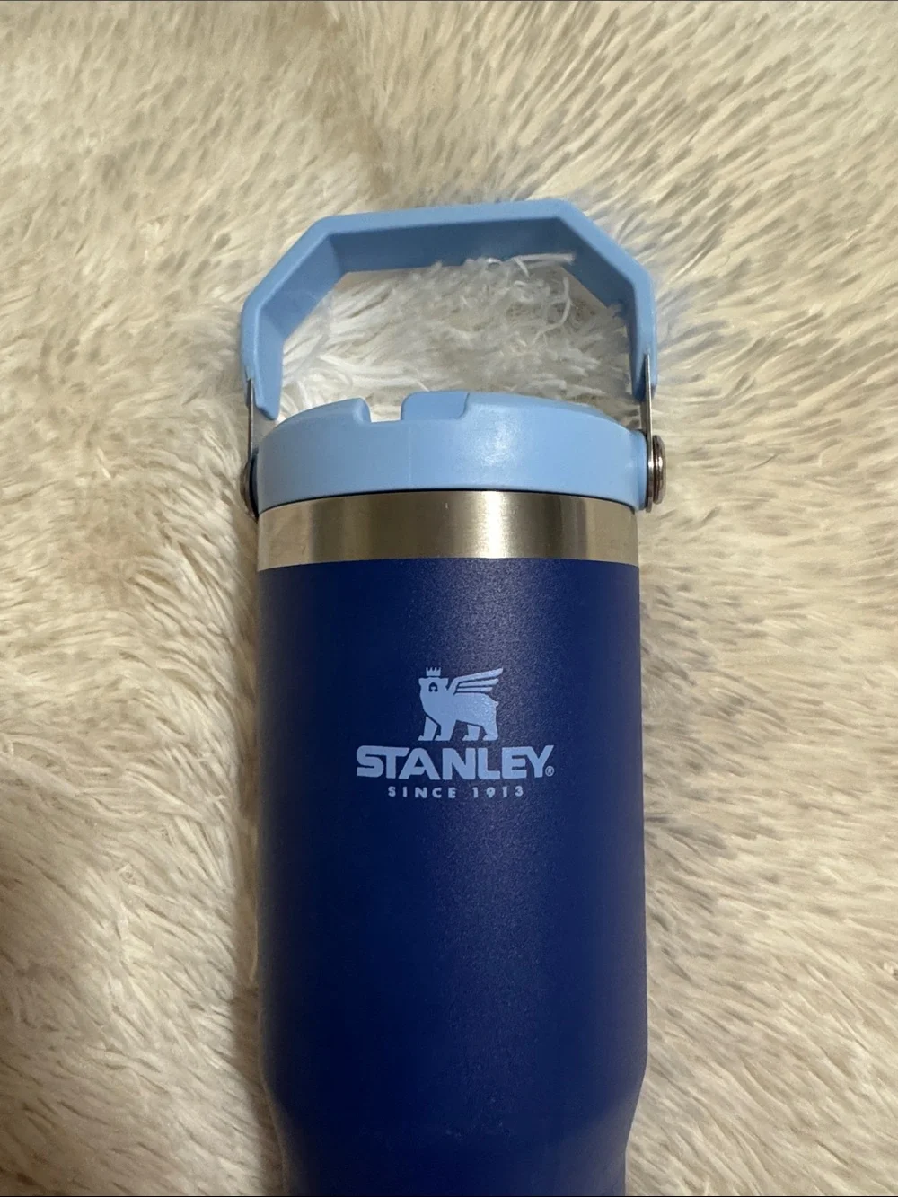Stanley The IceFlow™ Flip Straw Tumbler | 30 OZ in Lapis Blue - Picture 9 of 16